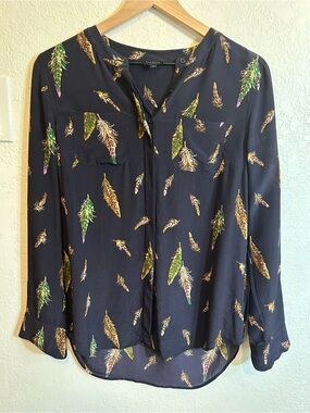 Talbots Women's Silk Blouse Navy Feather Print V-Neck Button Long Sleeve 2